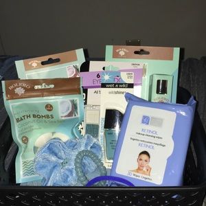 Blue themed VSCO basket